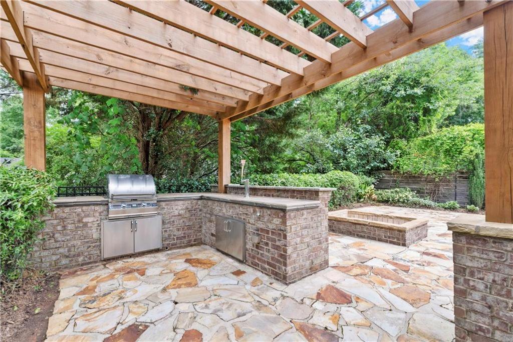 Luxury Buckhead Executive Oasis For Family Or Work Villa Atlanta
