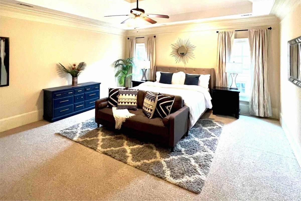 Villa Luxury Buckhead Executive Oasis For Family Or Work *